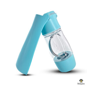 BOTELLA DISPENSADORA DE AGUA Y COMIDA PLEGABLE BEEPAW 320 ML CELESTE